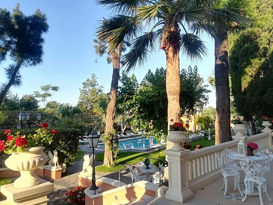 Hotel Villa Paradiso Dell'Etna サン・ジョヴァンニ・ラ・プンタ エクステリア 写真