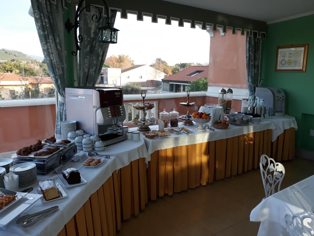 Hotel Villa Paradiso Dell'Etna サン・ジョヴァンニ・ラ・プンタ エクステリア 写真