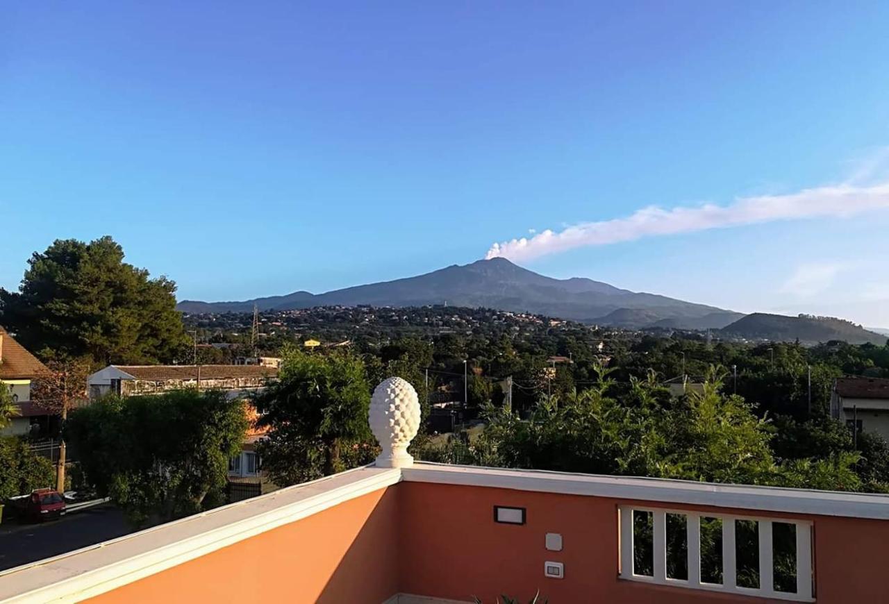 Hotel Villa Paradiso Dell'Etna サン・ジョヴァンニ・ラ・プンタ エクステリア 写真